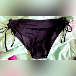 NWT! Shade & Shore bikini bottom. Size XL (16-18)
